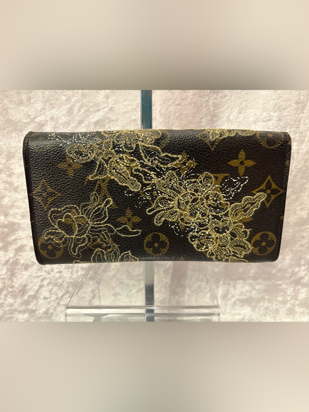 Louis Vuitton Monogram Limited Edition Dentelle Sarah Wallet Authentic - Picture 2 of 7